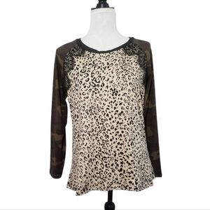 Medium Contrast animal print & camoflauge raglan top